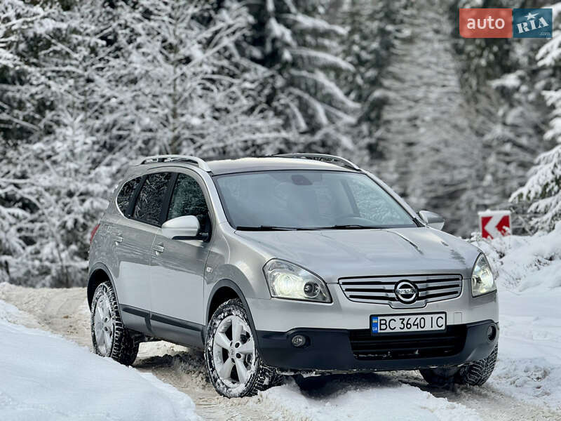 Позашляховик / Кросовер Nissan Qashqai+2 2009 в Міжгір'ї
