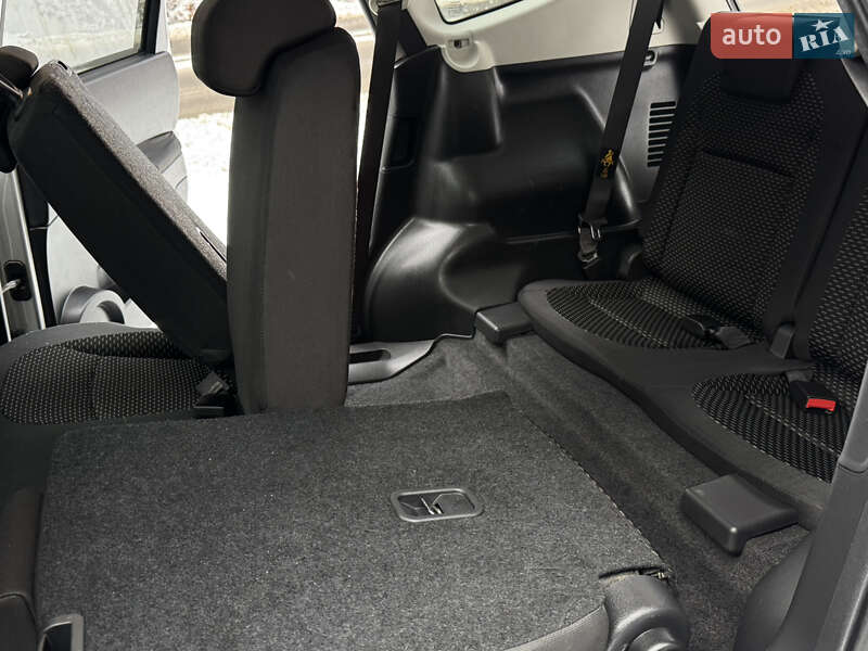 Позашляховик / Кросовер Nissan Qashqai+2 2009 в Міжгір'ї