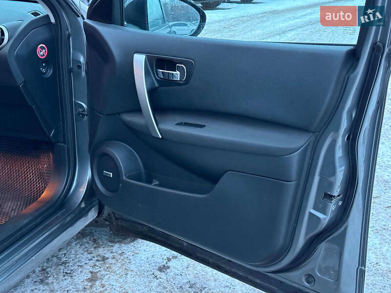Внедорожник / Кроссовер Nissan Qashqai+2 2011 в Виннице фото 23 Внедорожник / Кроссовер Nissan Qashqai+2 2011 в Виннице