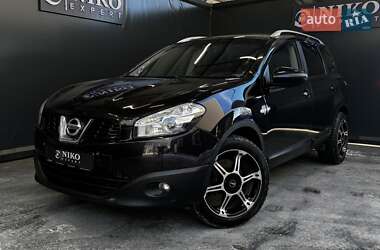 Позашляховик / Кросовер Nissan Qashqai+2 2011 в Києві