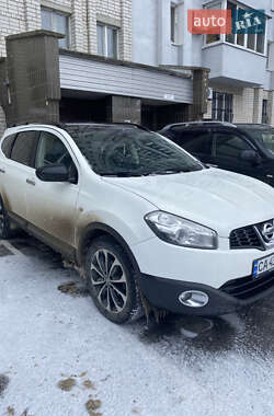 Внедорожник / Кроссовер Nissan Qashqai+2 2011 в Черкассах