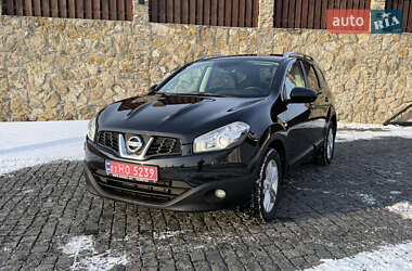 Внедорожник / Кроссовер Nissan Qashqai+2 2012 в Ровно