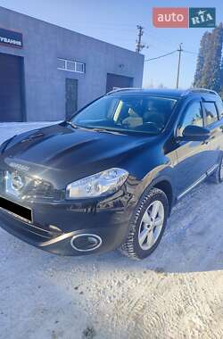 Позашляховик / Кросовер Nissan Qashqai+2 2011 в Дубровиці