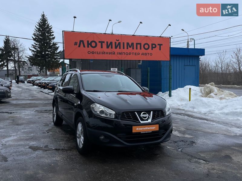 Nissan Qashqai+2 2010