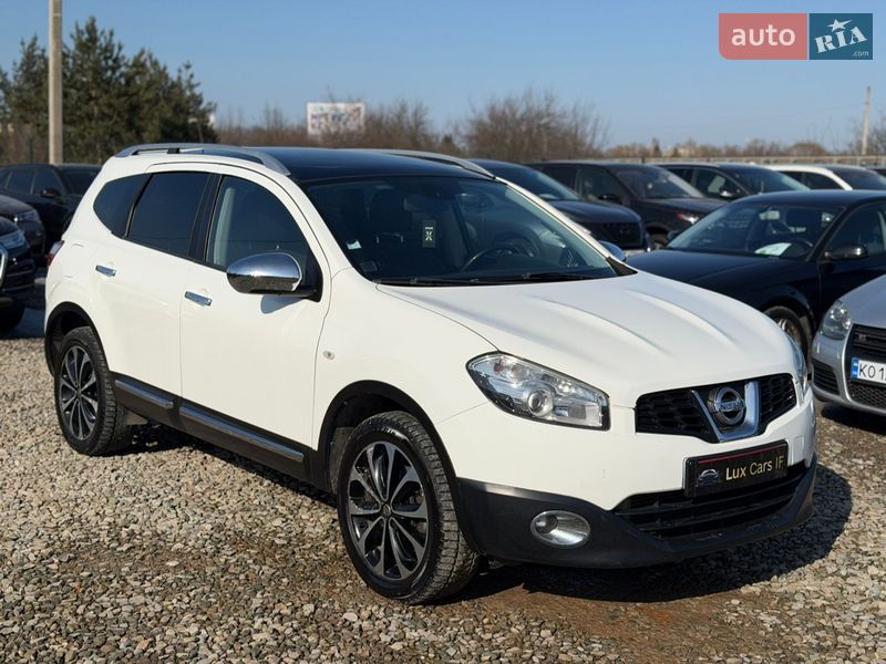 Nissan Qashqai+2 2011