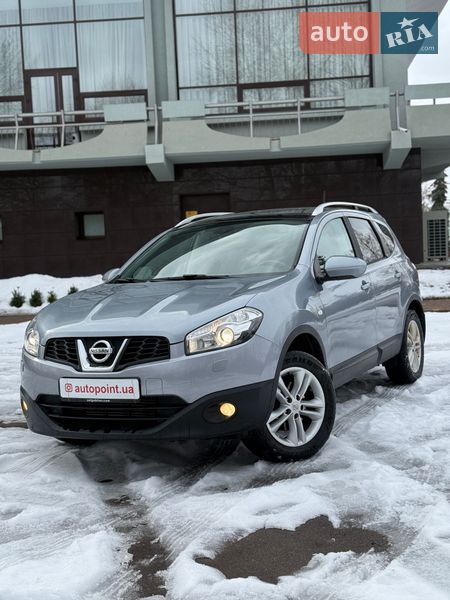 Nissan Qashqai+2 2010