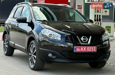 Позашляховик / Кросовер Nissan Qashqai+2 2010 в Житомирі