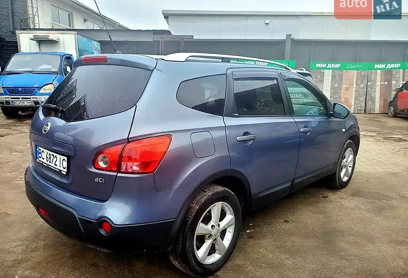 Nissan Qashqai+2
