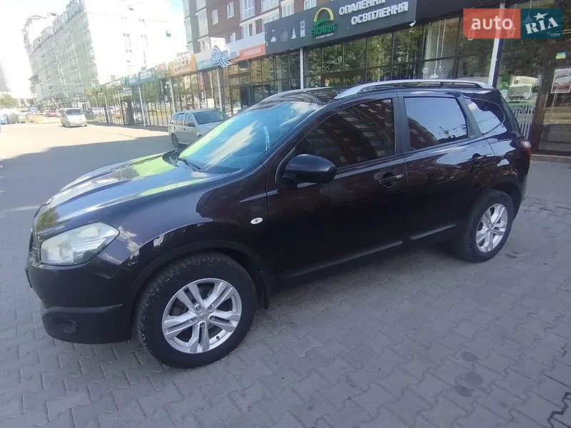 Nissan Qashqai+2