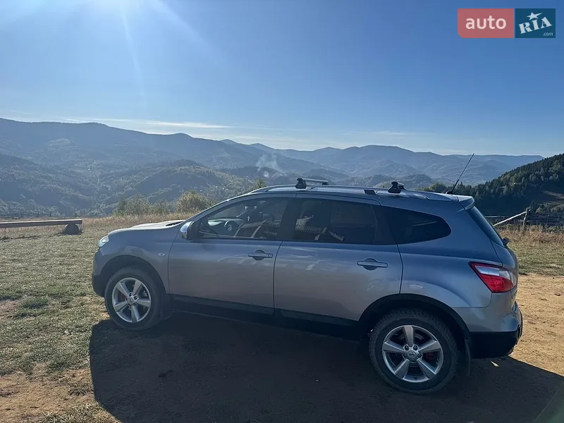 Nissan Qashqai+2