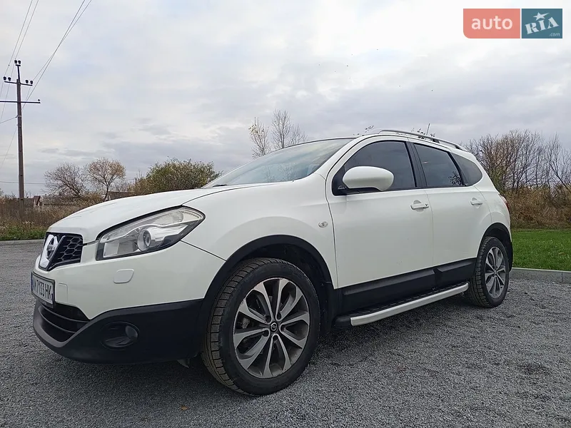Nissan Qashqai+2 2011