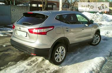 Внедорожник / Кроссовер Nissan Qashqai 2014 в 