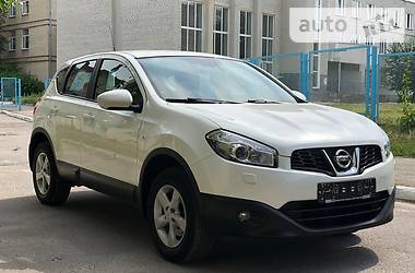 Внедорожник / Кроссовер Nissan Qashqai 2013 в Харькове