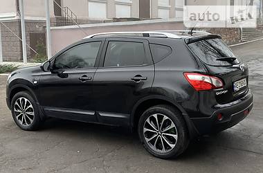 Внедорожник / Кроссовер Nissan Qashqai 2011 в Каменском