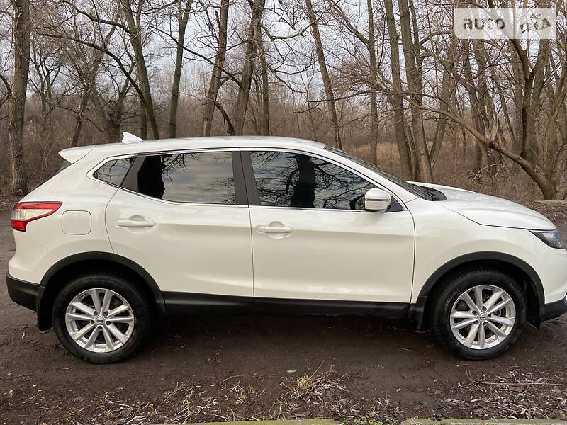 Позашляховик / Кросовер Nissan Qashqai 2016 в Дніпрі
