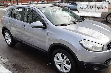 Позашляховик / Кросовер Nissan Qashqai 2010 в 