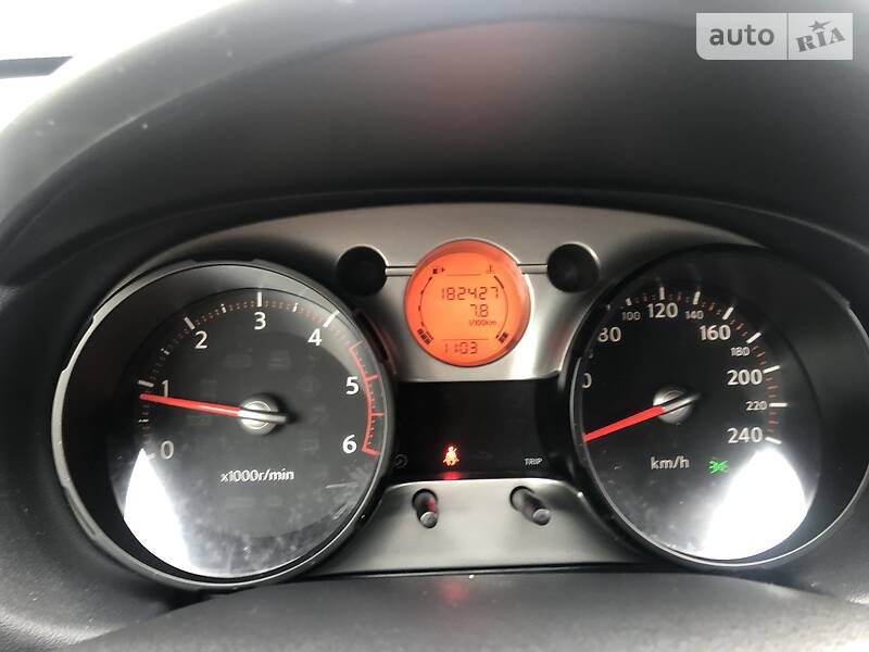 Позашляховик / Кросовер Nissan Qashqai 2008 в Луцьку