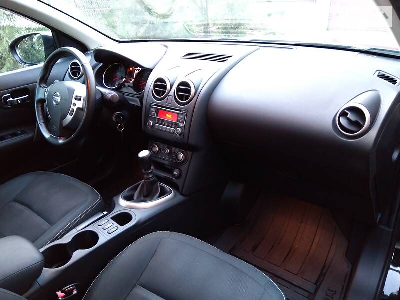 Позашляховик / Кросовер Nissan Qashqai 2011 в Одесі