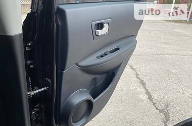Позашляховик / Кросовер Nissan Qashqai 2011 в 