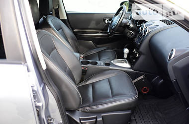 Позашляховик / Кросовер Nissan Qashqai 2010 в 