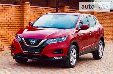 Позашляховик / Кросовер Nissan Qashqai 2018 в 