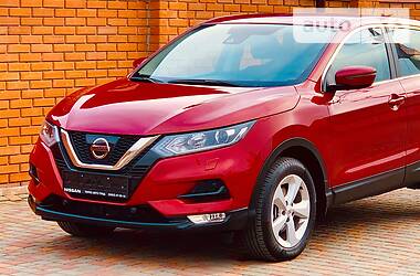 Позашляховик / Кросовер Nissan Qashqai 2018 в 