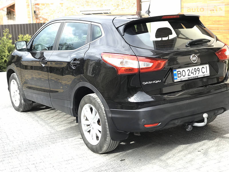 Позашляховик / Кросовер Nissan Qashqai 2015 в Тернополі