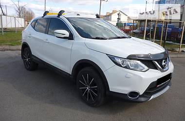 Позашляховик / Кросовер Nissan Qashqai 2015 в Чернігові