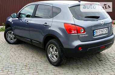 Позашляховик / Кросовер Nissan Qashqai 2008 в 