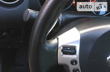 Позашляховик / Кросовер Nissan Qashqai 2009 в 
