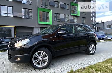 Позашляховик / Кросовер Nissan Qashqai 2010 в 