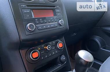 Позашляховик / Кросовер Nissan Qashqai 2010 в 