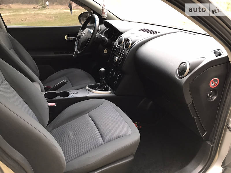 Позашляховик / Кросовер Nissan Qashqai 2010 в Полтаві