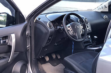 Позашляховик / Кросовер Nissan Qashqai 2013 в 