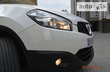 Позашляховик / Кросовер Nissan Qashqai 2014 в 