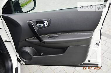 Позашляховик / Кросовер Nissan Qashqai 2014 в 
