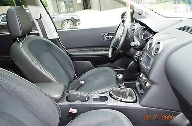 Позашляховик / Кросовер Nissan Qashqai 2014 в 