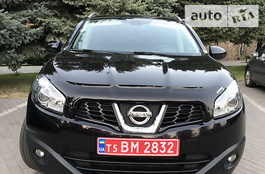 Позашляховик / Кросовер Nissan Qashqai 2012 в Запоріжжі