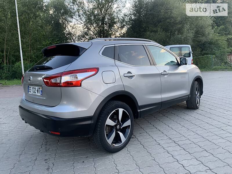 Позашляховик / Кросовер Nissan Qashqai 2017 в Івано-Франківську