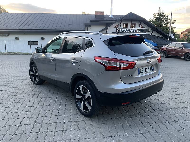 Позашляховик / Кросовер Nissan Qashqai 2017 в Івано-Франківську