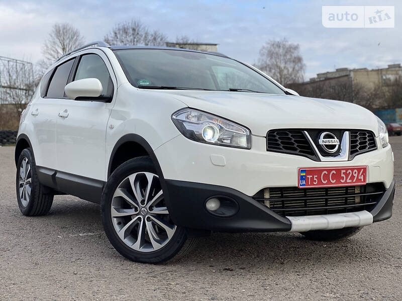Внедорожник / Кроссовер Nissan Qashqai 2012 в Ровно