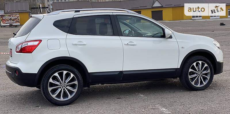 Внедорожник / Кроссовер Nissan Qashqai 2012 в Ровно