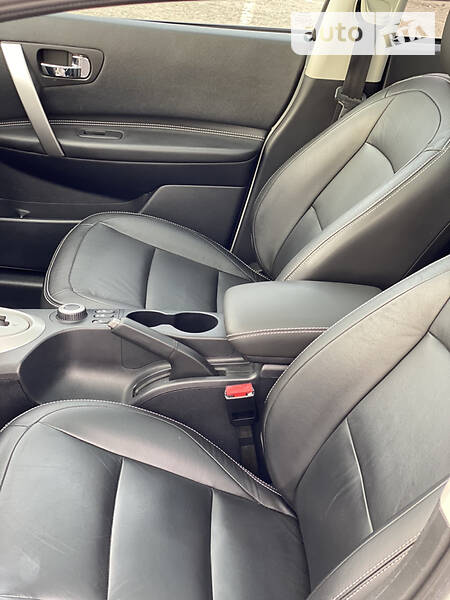 Внедорожник / Кроссовер Nissan Qashqai 2012 в Ровно