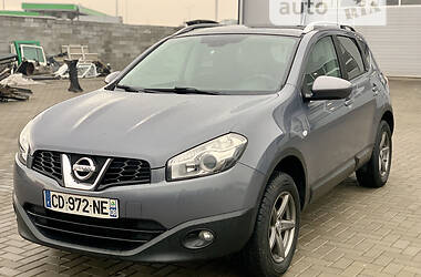 Позашляховик / Кросовер Nissan Qashqai 2010 в Рівному