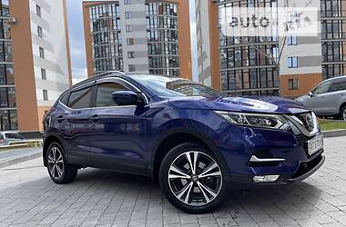 Внедорожник / Кроссовер Nissan Qashqai 2017 в Ивано-Франковске