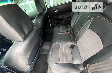 Позашляховик / Кросовер Nissan Qashqai 2013 в 