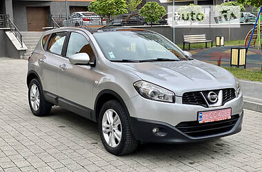 Внедорожник / Кроссовер Nissan Qashqai 2011 в Ивано-Франковске