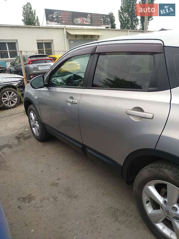 Внедорожник / Кроссовер Nissan Qashqai 2008 в Петродолинском