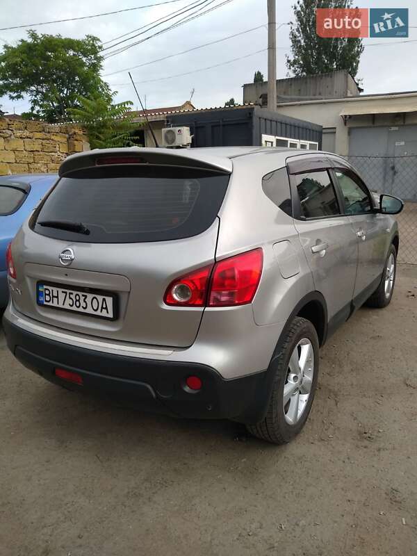 Внедорожник / Кроссовер Nissan Qashqai 2008 в Петродолинском