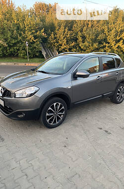 Універсал Nissan Qashqai 2012 в Луцьку